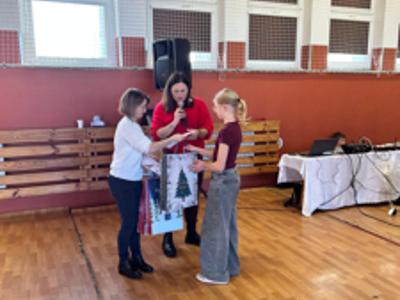 Alt="Zdjęcie przedstawia akcję -Profilaktyka i integracja w Szkole w Sierakowie Śląskim"