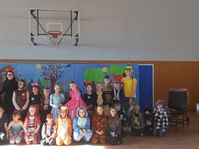 Alt="Zdjęcie przedstawia Dzień postaci z bajek w ZSP w Ciasnej."