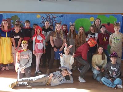 Alt="Zdjęcie przedstawia Dzień postaci z bajek w ZSP w Ciasnej."