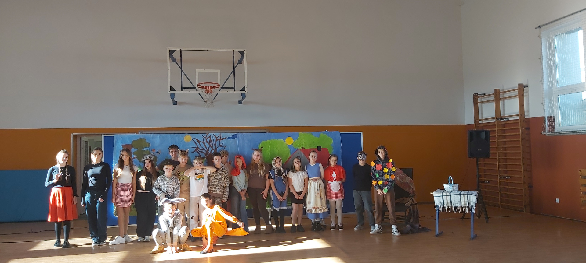 Alt="Zdjęcie przedstawia Dzień postaci z bajek w ZSP w Ciasnej."