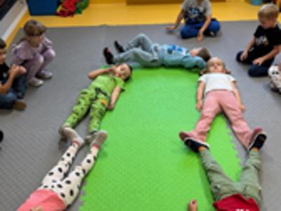 Alt="KAŻDY Z NAS MA SUPERMOCE – zajęcia w oddziałach przedszkolnych."