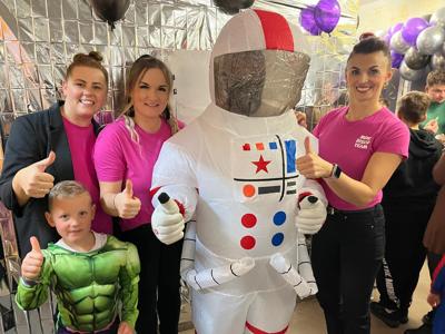 Alt="Zdjęcie przedstawia zabawę MiniDisco  w Sierakowie Śląskim."