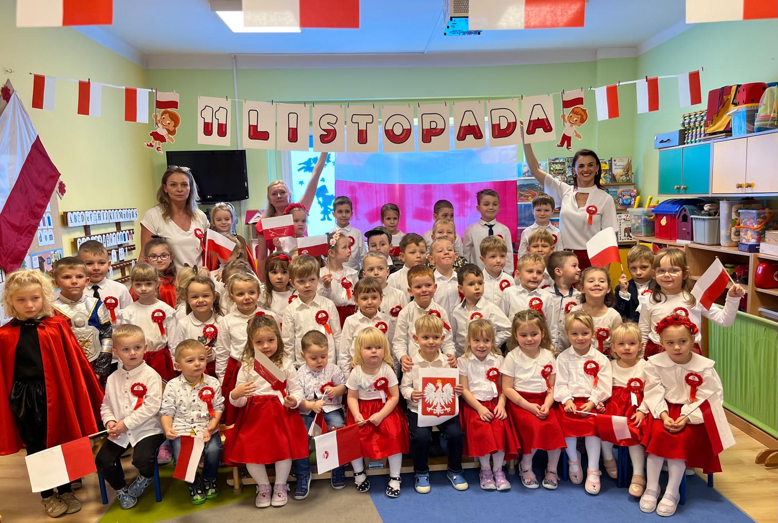 Alt="Zdjęcie przedstawia obchody Święta Niepodległości w Sierakowie Śląskim."