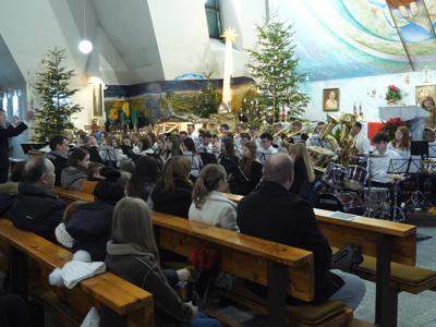 Alt="Zdjęcie przedsawia Koncert Kolęd, który odbył się w Ciasnej 28 grudnia 2025r."