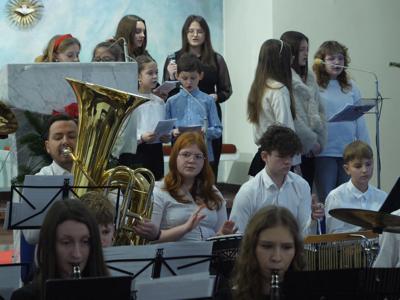 Alt="Zdjęcie przedsawia Koncert Kolęd, który odbył się w Ciasnej 28 grudnia 2025r."