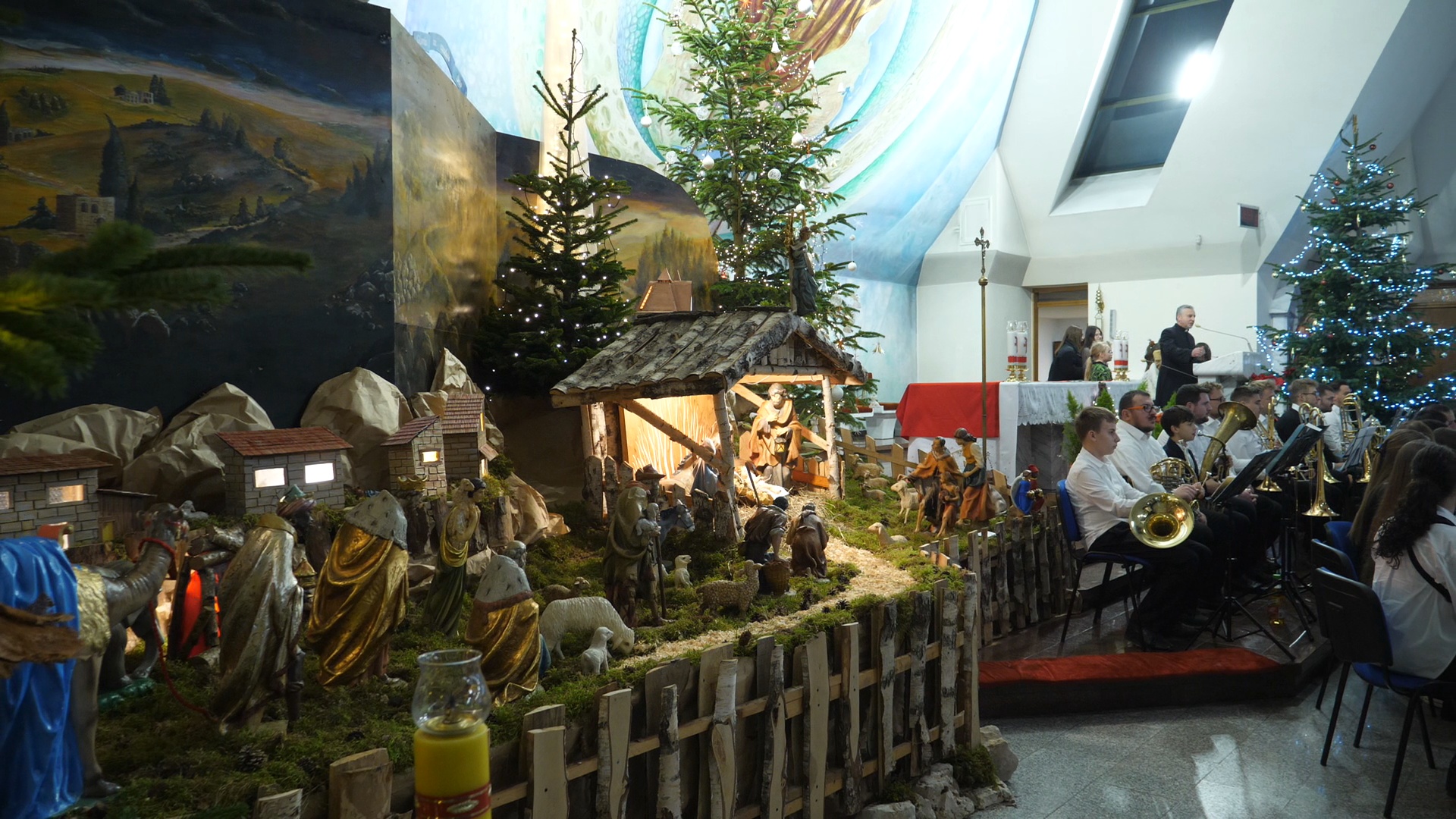 Alt="Zdjęcie przedsawia Koncert Kolęd, który odbył się w Ciasnej 28 grudnia 2025r."