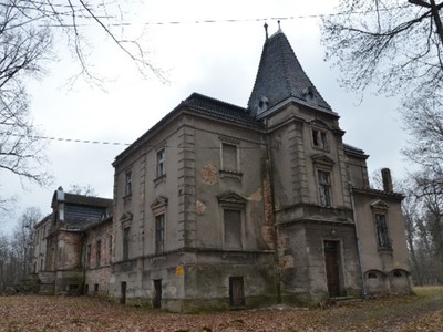 Alt="Zdjęcie przedstawia zdjęcie Pałacu w Sierakowie Śląskim. Zdjęcie: Gmina Ciasna"
