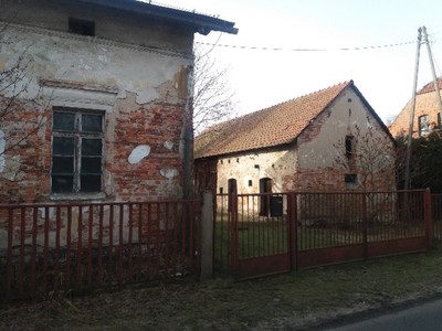 Alt="Zdjęcie przedstawia budynek Klubu w Panoszowie. Zdjęcie: Gmina Ciasna"