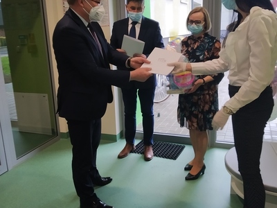 Alt="Zdjęcie przedstawia otwarcie placówki Klubu Malucha."