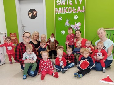 Alt="Zdjęcie przedstawia wychowanków Gminnego Klubu Dziecięcego."