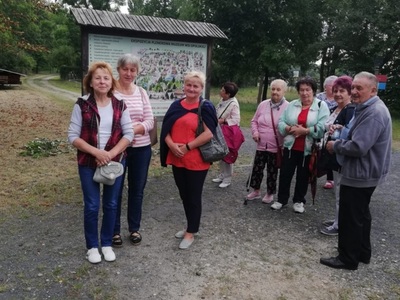 Alt="Zdjęcie przedstawia aktywności podopiecznych Dziennego Domu Senior+ w Panoszowie."