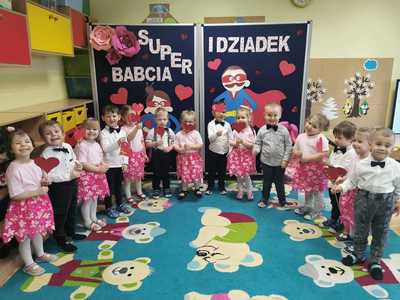 Alt= "Zdjęcie przedstawia przedszkolaki z Sierakowa Śląskiego."