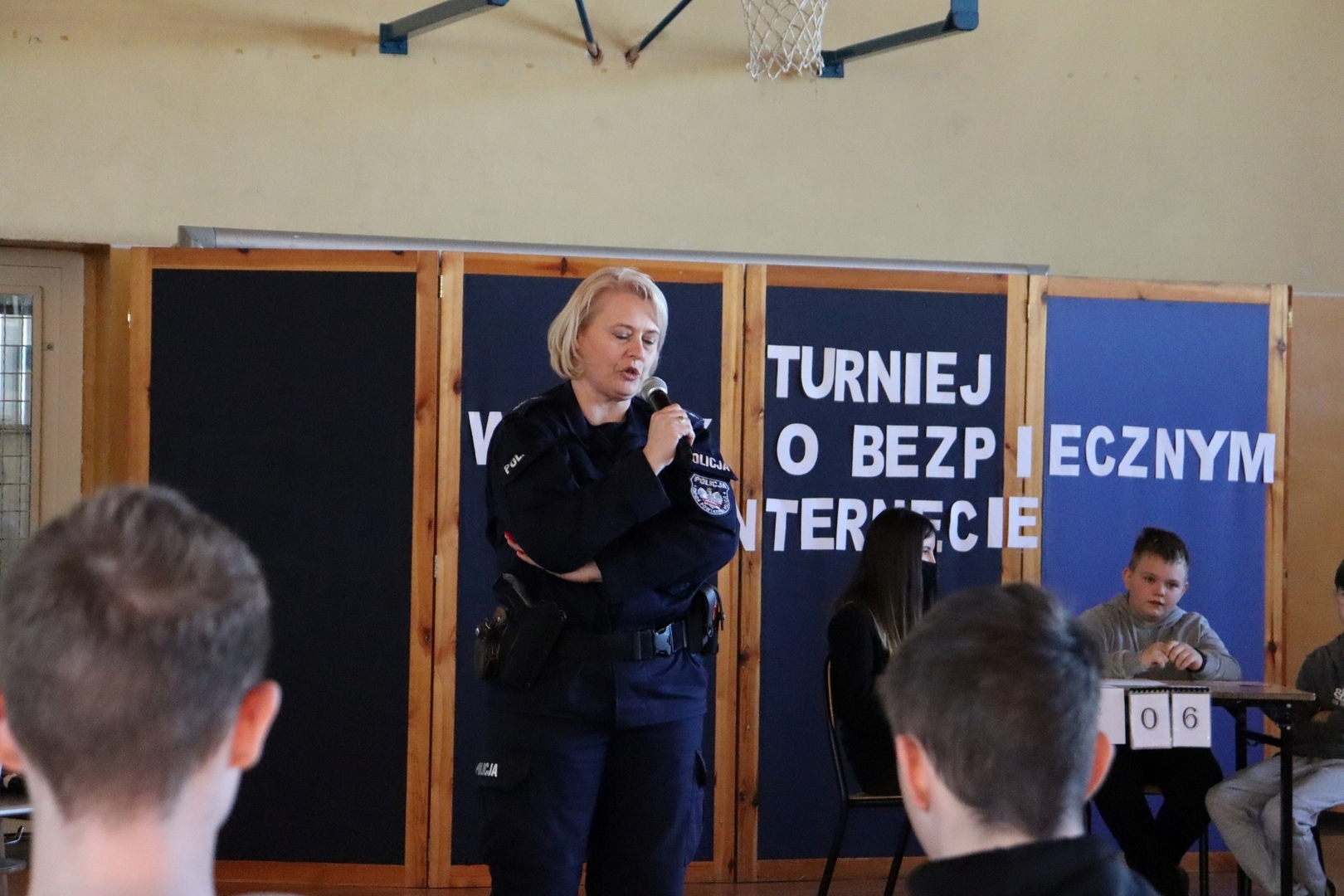 Alt="Zdjęcie przedstawia Turniej Wiedzy o Bezpiecznym Internecie - TWOBI dla klas starszych."