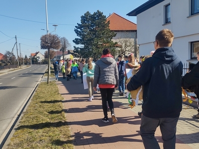 Alt="Zdjęcie przedstawia obchody Dnia Wiosny w Ciasnej."