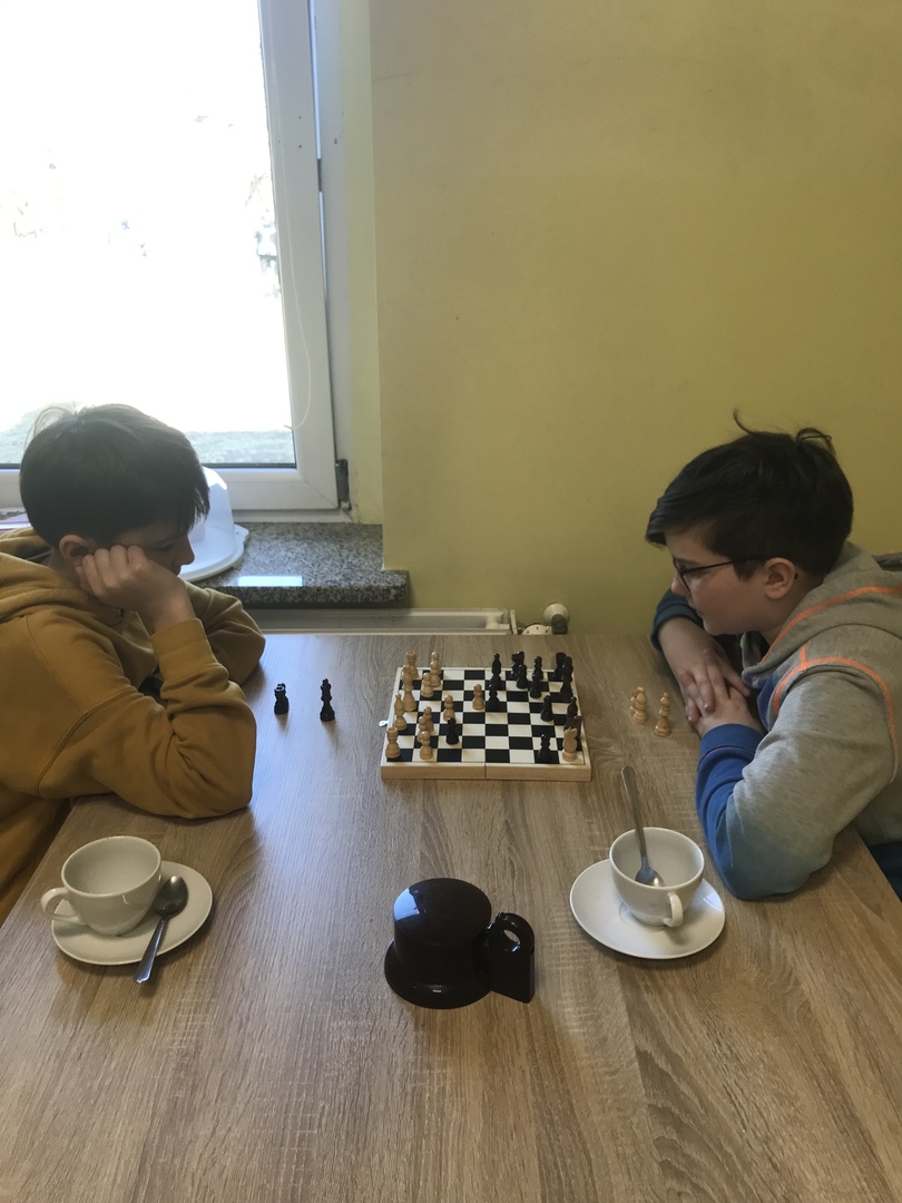 Alt="Szkolny Turniej na Mistrza Szach Mat w Szkole  w Zborowskiem."