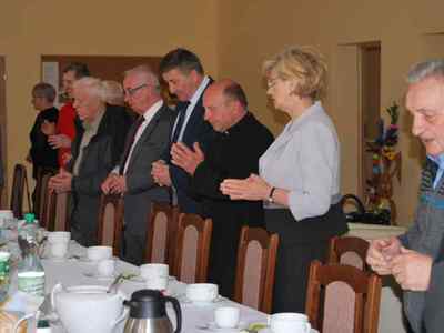 Alt="Zdjęcie przedstawia spotkanie z okazji Świąt Wielkanocnych w Dziennym domu seniora+ w Panoszowie. "