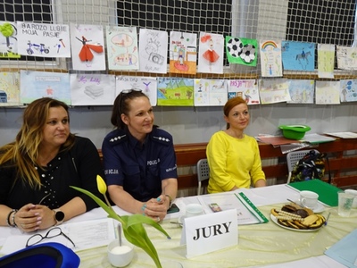 Alt=" Uczniowie szkół podstawowych Gminy Ciasna podczas XVII Szkolnych Prezentacjach Profilaktycznych w ramach ogólnopolskiej kampanii edukacyjnej, odbywającej się w Sierakowie Śląskim."