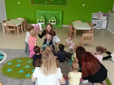 Alt="Angielski w Gminnym Klubie Dziecięcym."