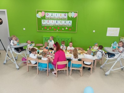 Alt="Zdjęcie przedstawia obchody Dnia Dziecka w Klubie Malucha w Ciasnej."
