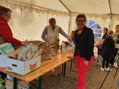 Alt="Zdjęcie przedstawia Festyn z okazji Dnia Dziecka oraz Dnia Matki w Sierakowie Śląskim."
