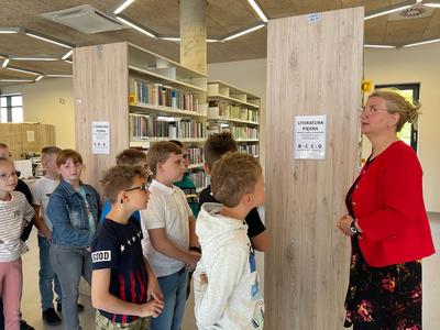 Alt="Zdjęcie przedstawia wycieczkę klas I-III z Ciasnej, do Lubiteki oraz PSP w Lublińcu."