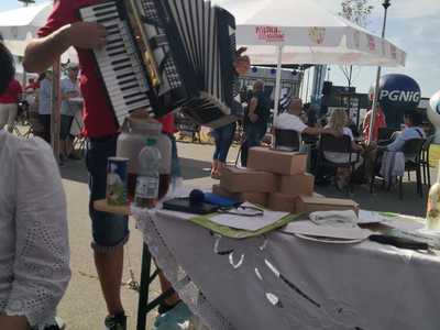 Alt="Zdjęcie przedstawia  wyjazd Koła Gospodyń Wiejskich z Ciasnej na Festiwal Kół Gospodyń Wiejskich "POLSKA OD KUCHNI"."