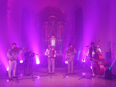 Alt="Zdjęcie przedstawia Koncert Kolęd 2023 w Kościele w Zborowskim."