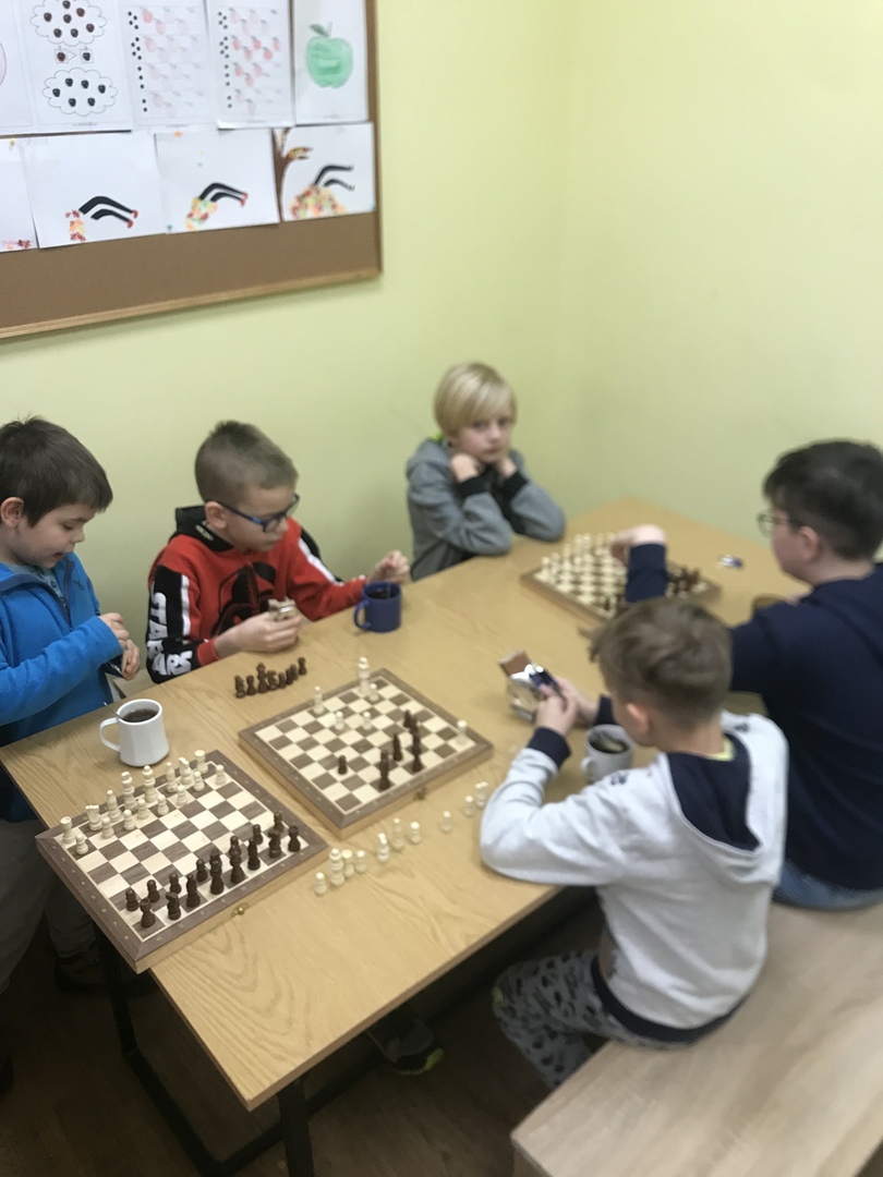 Alt="Szkolny Turniej na Mistrza Szach Mat 2023 w Szkole Podstawowej w Zborowskim."