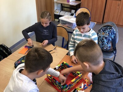 Alt="Akademia Innowacyjności Pani Gzyl w Szkole Podstawowej w Ciasnej."
