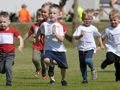 Alt="Zdjęcie przedstawia zawody przedszkolaków „SPRINTEM DO MARATONU”. Foto: R.Gruca"