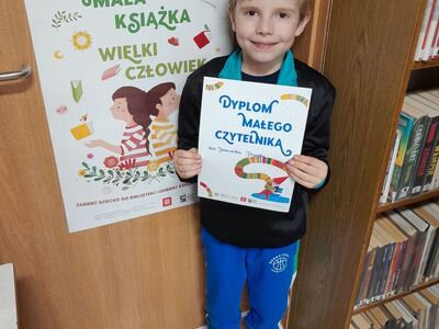 Alt="Zdjęcie przedstawia Dominika, uczestnika akcji Mała Książka-Wielki Człowiek."