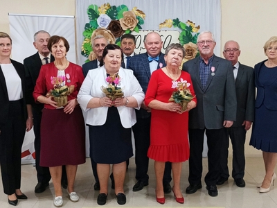 Alt="Zdjęcie przedstawia obchody Jubileuszy 50-, 55-, 60- i 65-lecia Pożycia Małżeńskiego w 2023 roku w Ciasnej."
