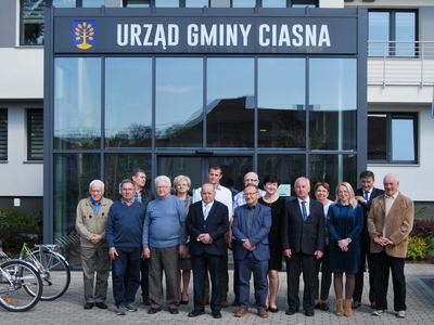 Alt:"Zdjęcie przedstawia Radnych Gminy Ciasna kadencji 2018-2024."