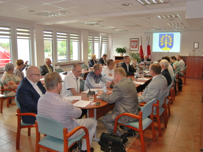 Alt="Zdjęcie przedstawia Pierwszą Sesję Rady Gminy Ciasna kadencji 2024-2029."