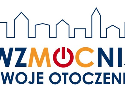 Alt="Zdjęcie przedstawia logotyp programu grantowego - WzMOCnij Swoje Otoczenie,  Polskich Sieci Elektroenergetycznych."