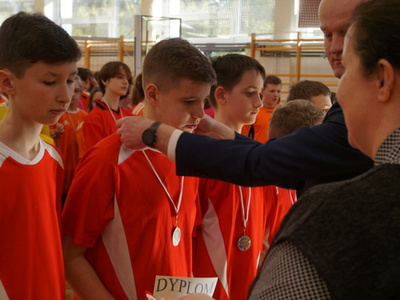 Zawody o Puchar Wójta Gminy Pniewy w minisiatkówce.