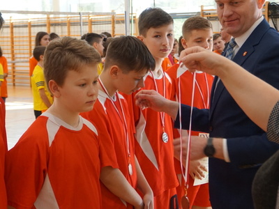 Zawody o Puchar Wójta Gminy Pniewy w minisiatkówce.