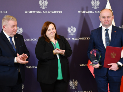 Wręczenie wyróżnienia.