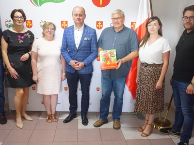 Podpisanie umowy.