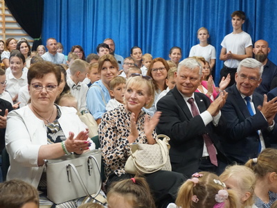 Rozpoczęcie roku szkolnego w Jeziorze.