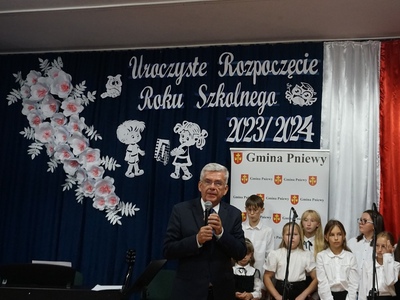 Rozpoczęcie roku szkolnego w Jeziorze.