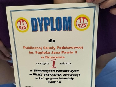 Rozgrywki w siatkówce.