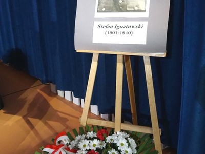 Dzień Pamięci Ofiar Zbrodni Katyńskiej w Jeziorze