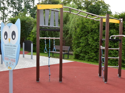Wyremontowany plac zabaw
