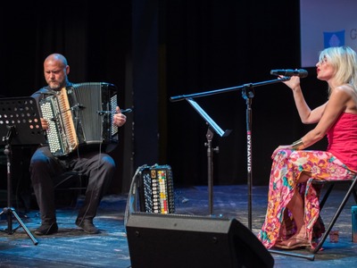 Koncert zw wykonaniu Magdaleny Frączak-Horoszkiewicz, której akompaniował znakomity akordeonista Grzegorz Toporowski.