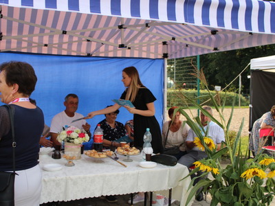 Rozdawanie ulotek informacyjnych 22.08.2021r.