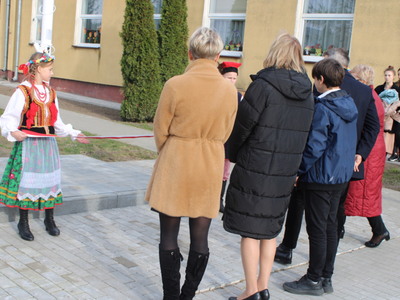 Przecięcie wstęgi Pod biało czerwoną