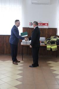Przekazanie gratulacji dla OSP Turza Mała
