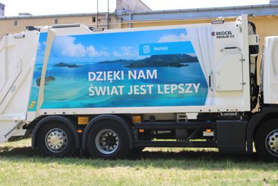 Samochód śmieciarka