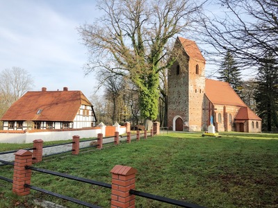 Kościół w Starym Krakowie, 15.11.2022, źródło UG Sławno